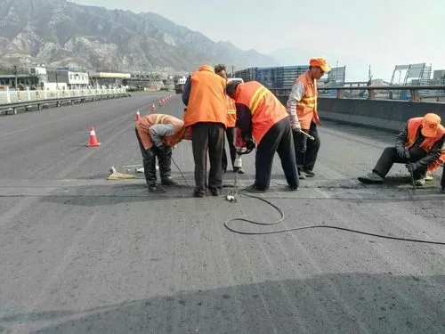 红寺堡道路桥梁病害治理