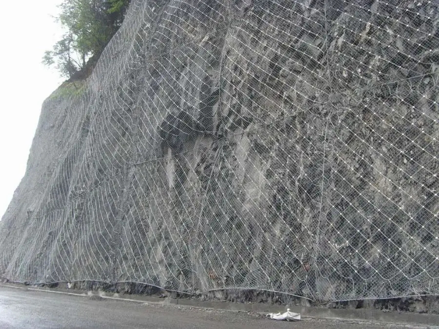 红寺堡山体护坡